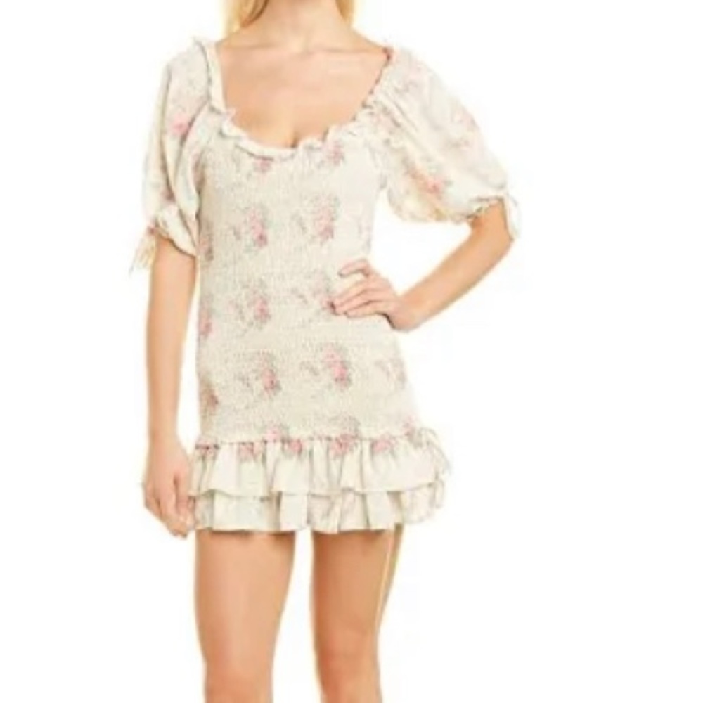 Floral romantic smocked floral puff sleeve dress